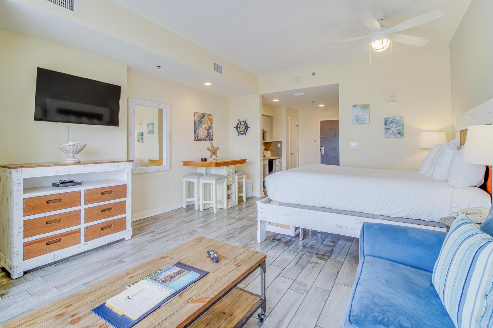 Luau Condos Destin Room photo