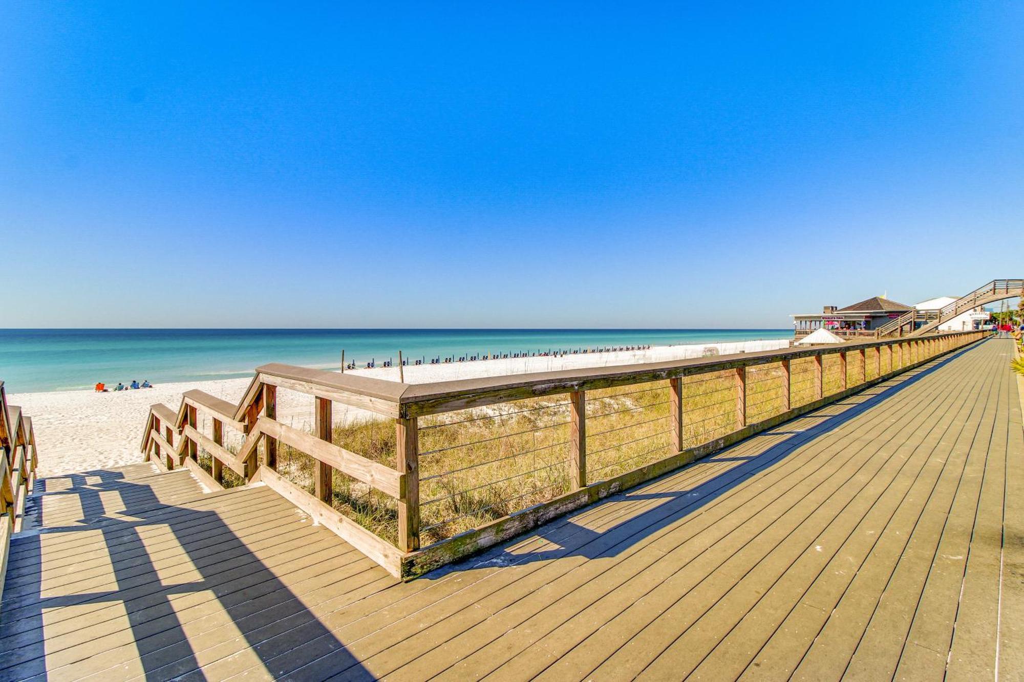 Luau Condos Destin Room photo
